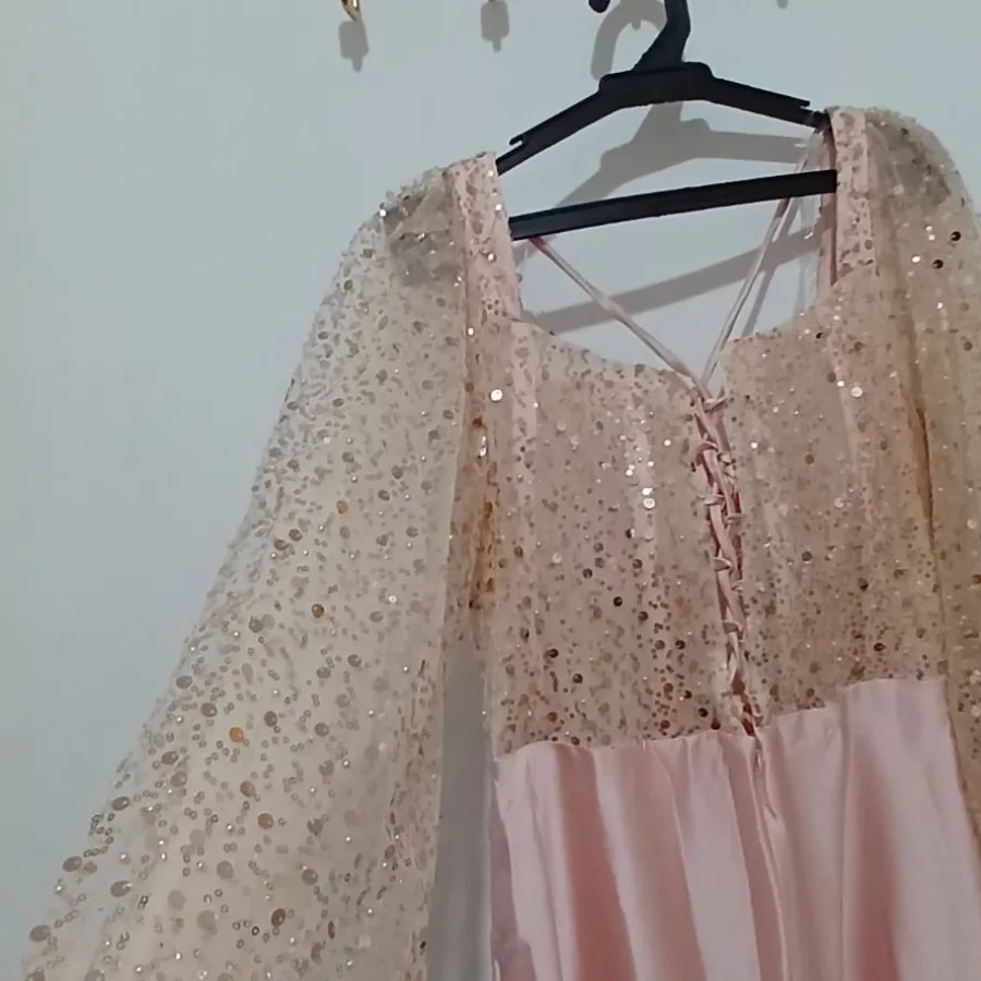 تولیدی لباس مجلسی داریم