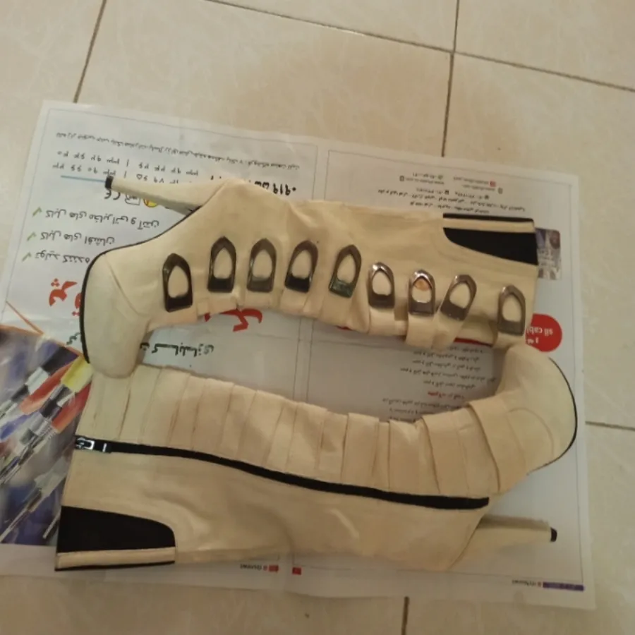 پوتین پاشنه دار مجلسی