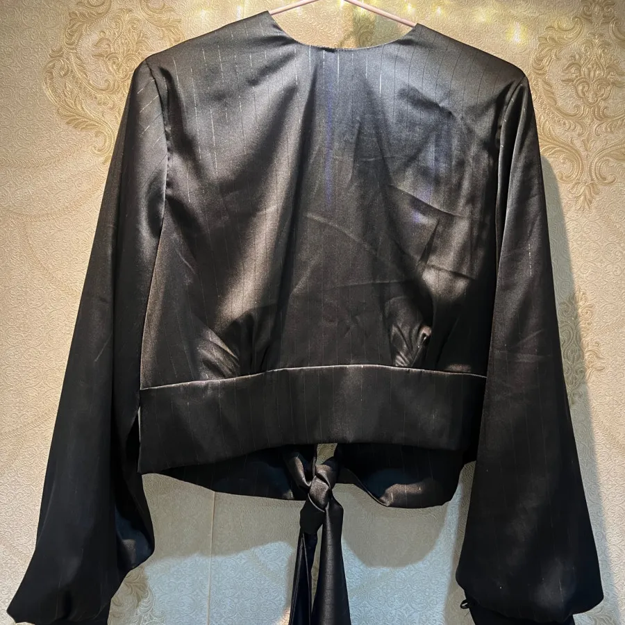 شومیز مشکی ساتن