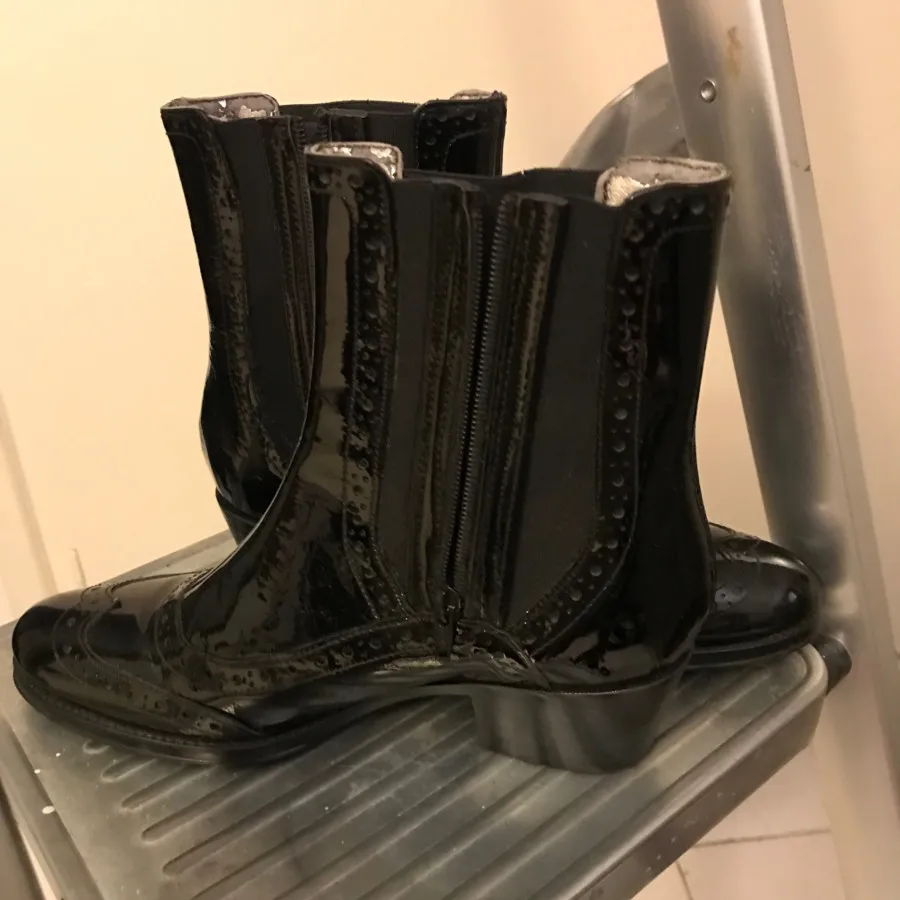 بوت ایتالیایی بنتون