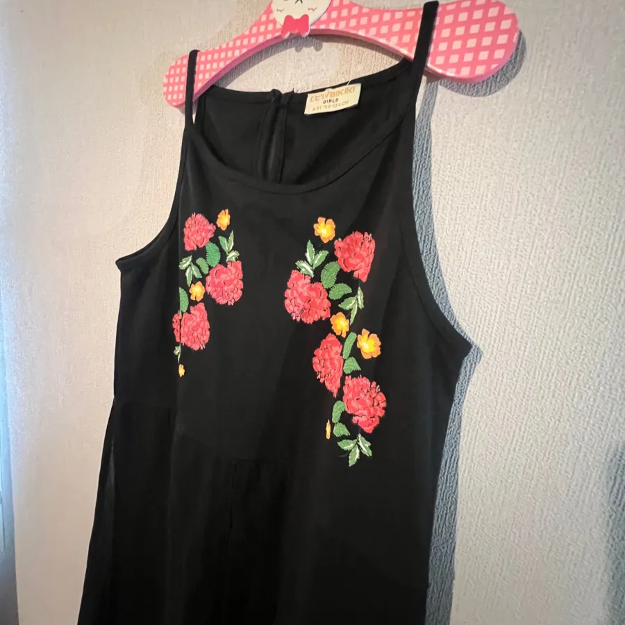 پیراهن دخترانه