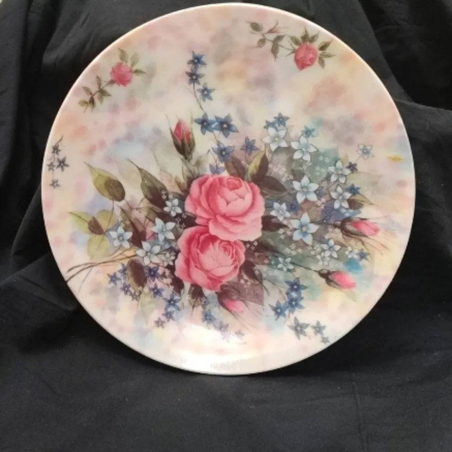 سه عدد بشقاب ملامین