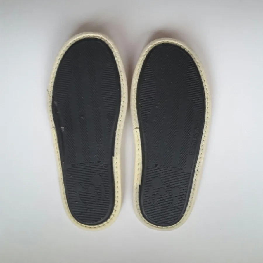 دمپایی رو فرشی