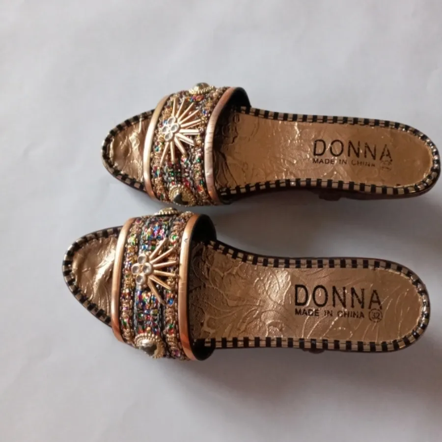 صندل طلایی دخترانه منچقی