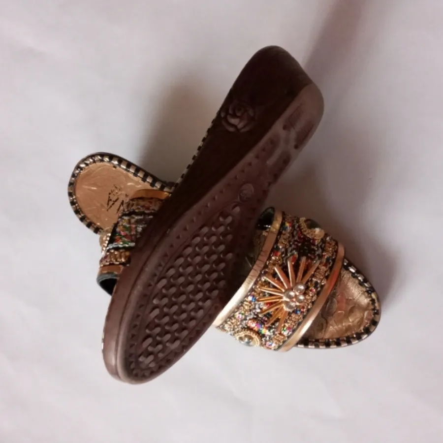 صندل طلایی دخترانه منچقی