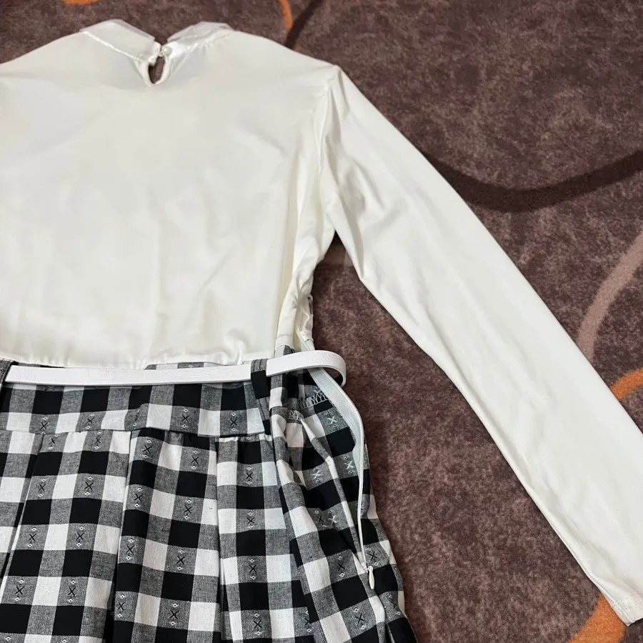 پیراهن مجلسی سفید مشکی