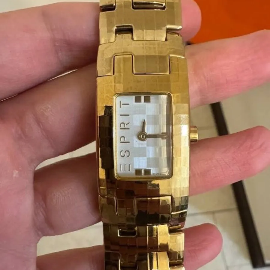ساعت اسپریت