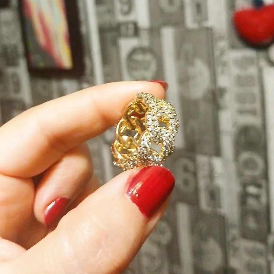 انگشتر نمادار
کارتیر