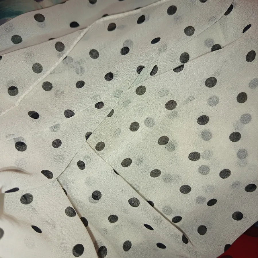 مینی اسکارف خال خالی