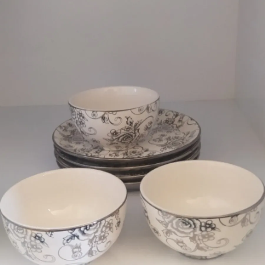 پیاله و پیشدستی پلاتینی