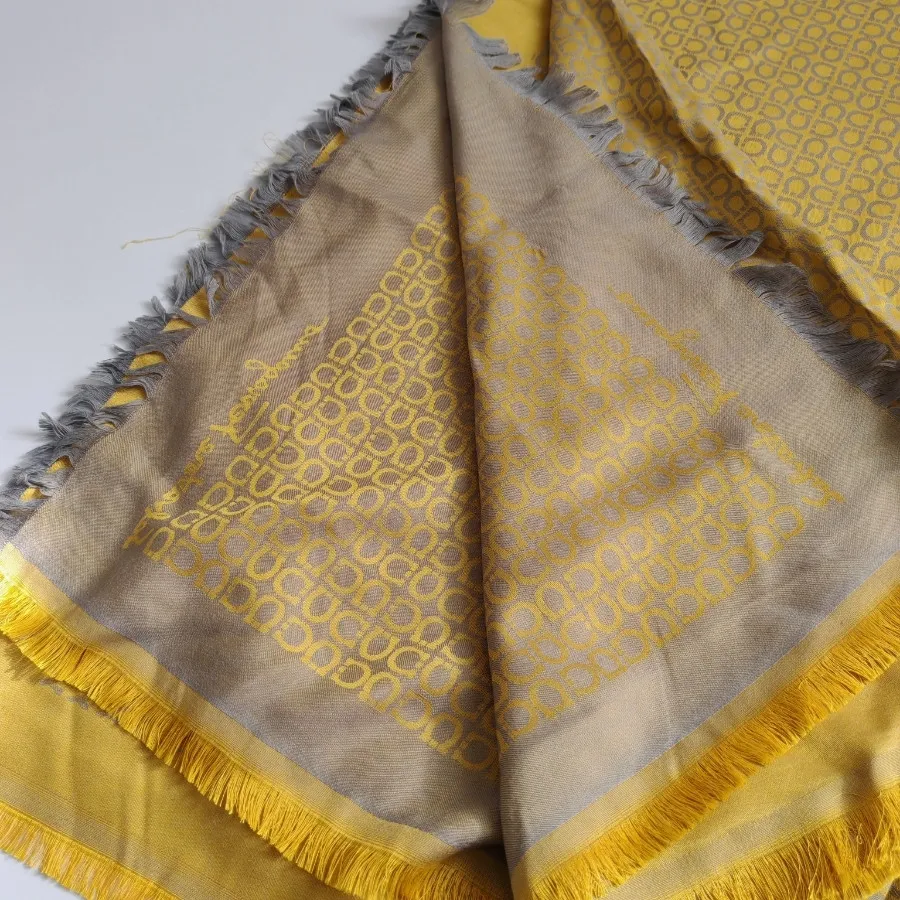 روسری نخ ژاکارد دورو