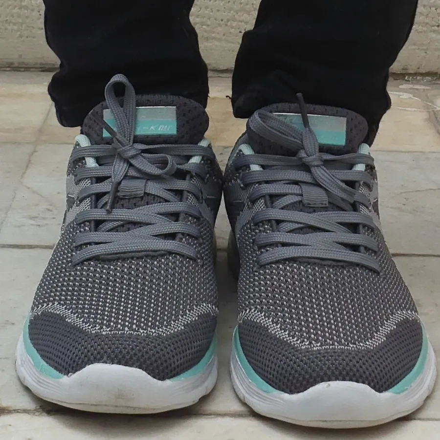 کتونی اسکیچرز 37