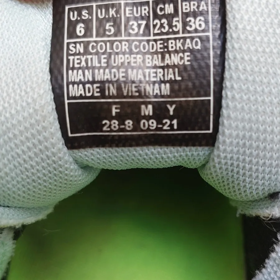 کتونی اسکیچرز 37