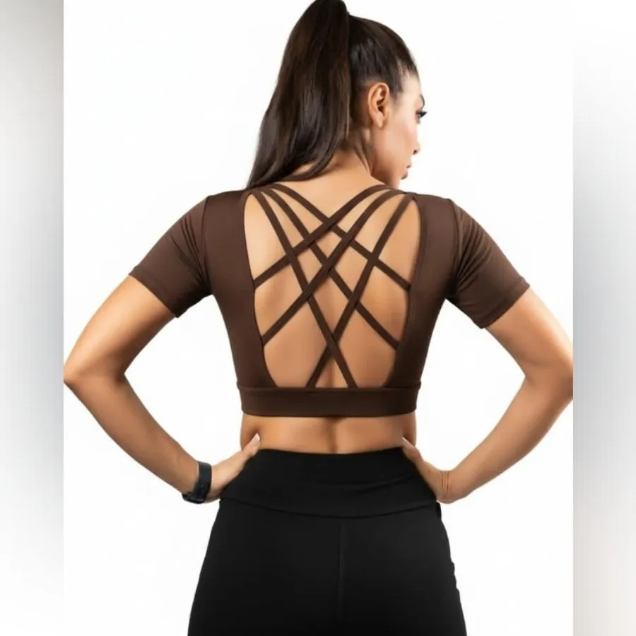 کراپ تیشرت پشت بندی