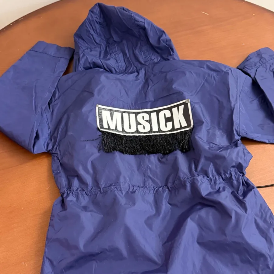 بارونی سورمه ای