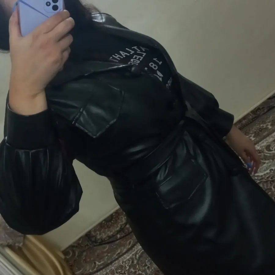 پالتو چرم مشکی آستردار