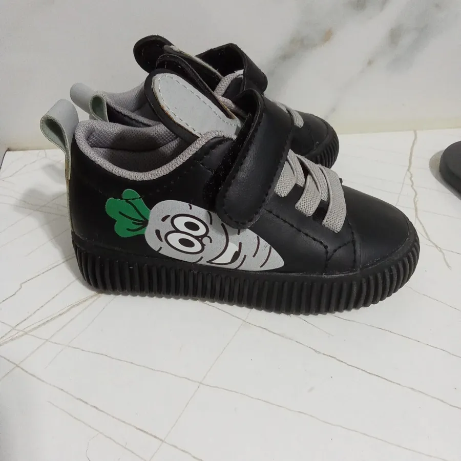 کتونی بچه گانه