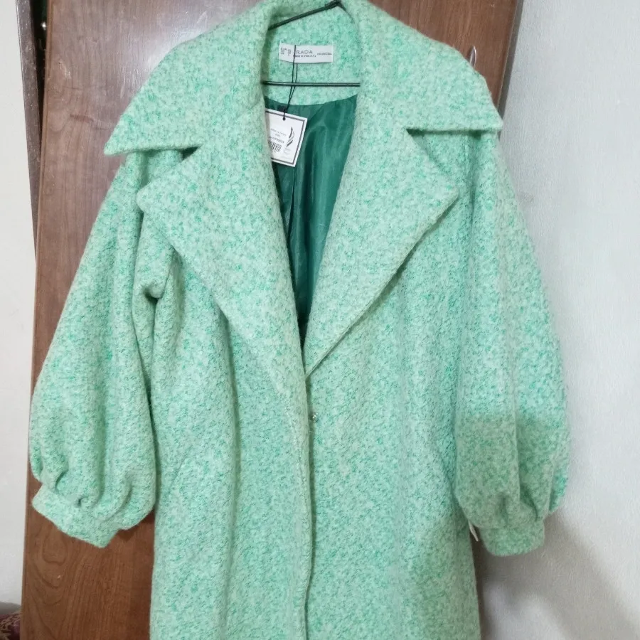 پالتو پسته ای