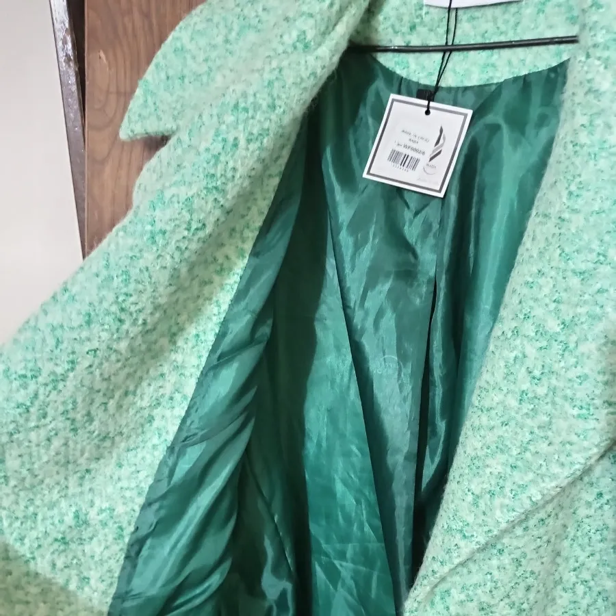 پالتو پسته ای