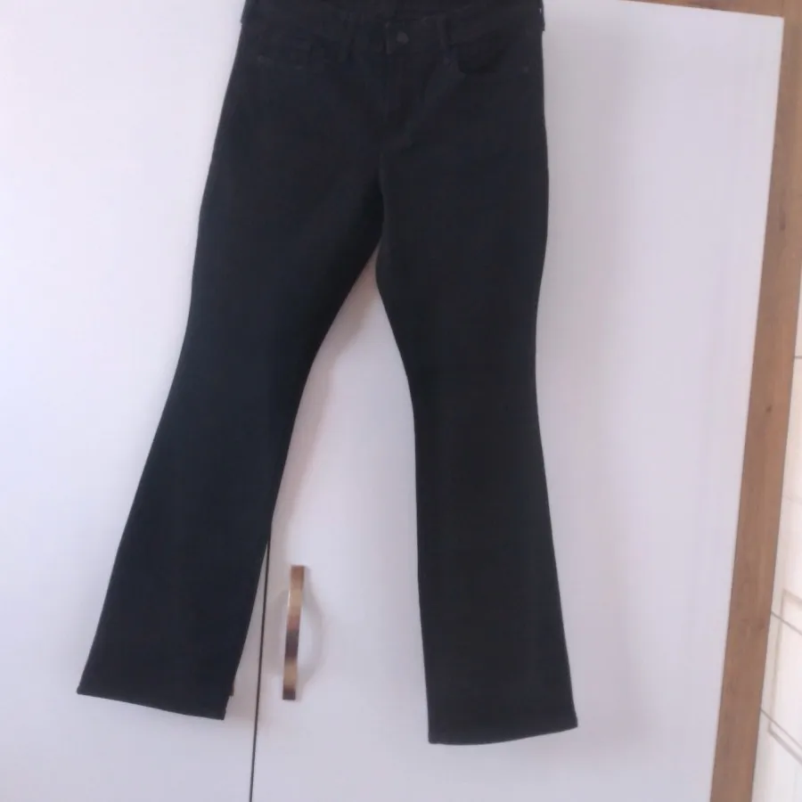 جین وارداتی مشکی دم پا