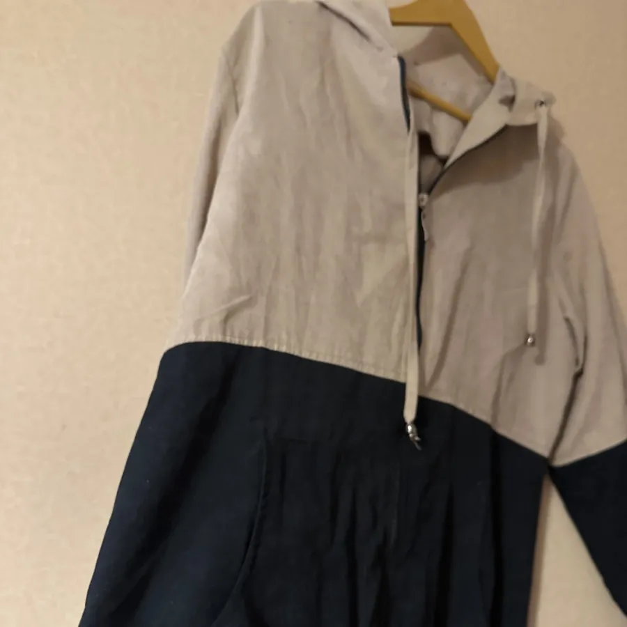 مانتو کلاهدار