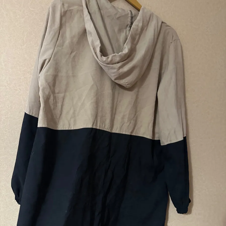 مانتو کلاهدار