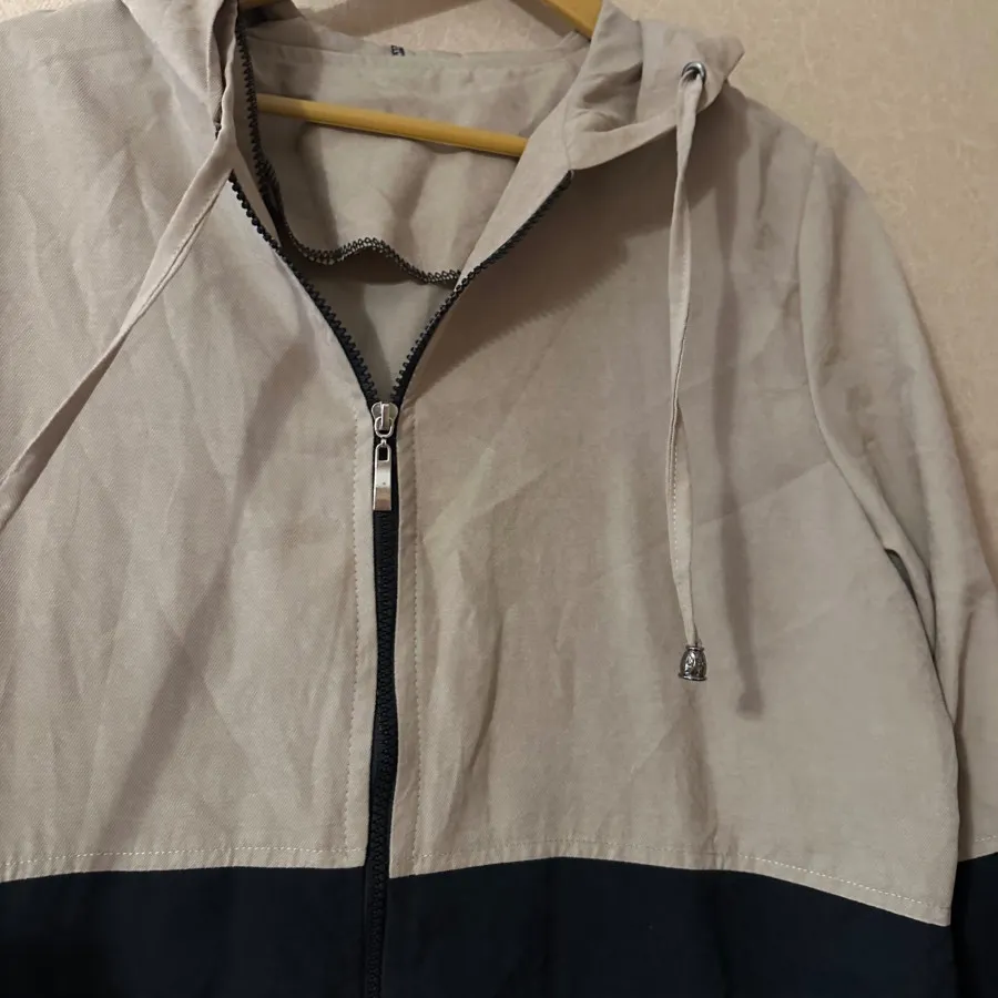 مانتو کلاهدار