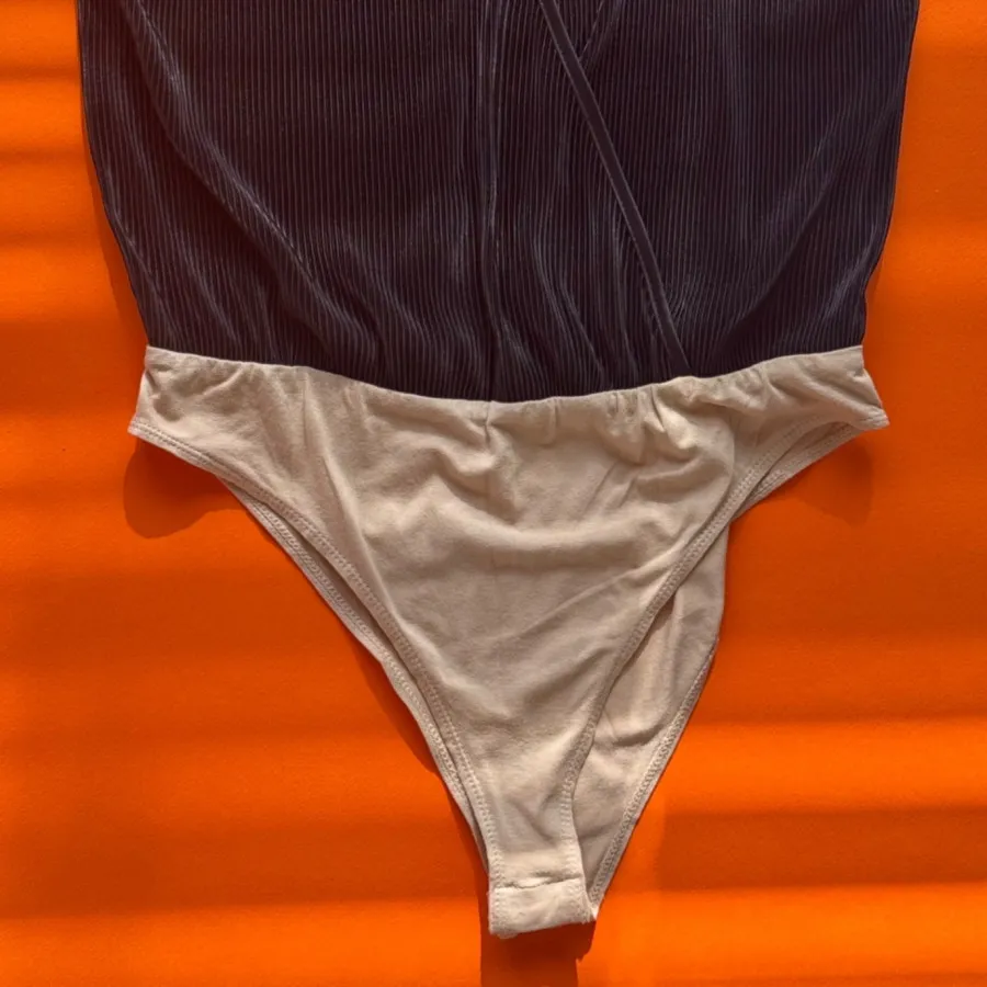 تاپ ساتن پلیسه مجلسی