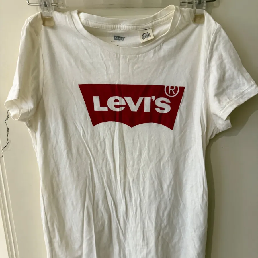 تیشرت Levi’s نخی اصل
