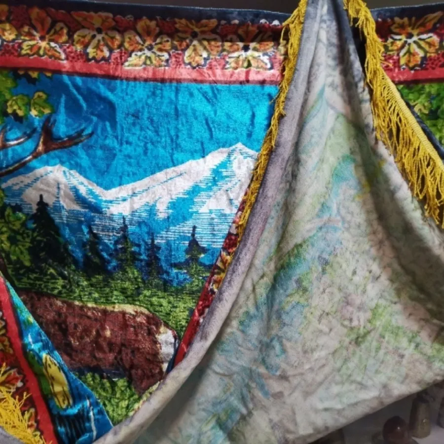 رومیزی مخمل آنتیک