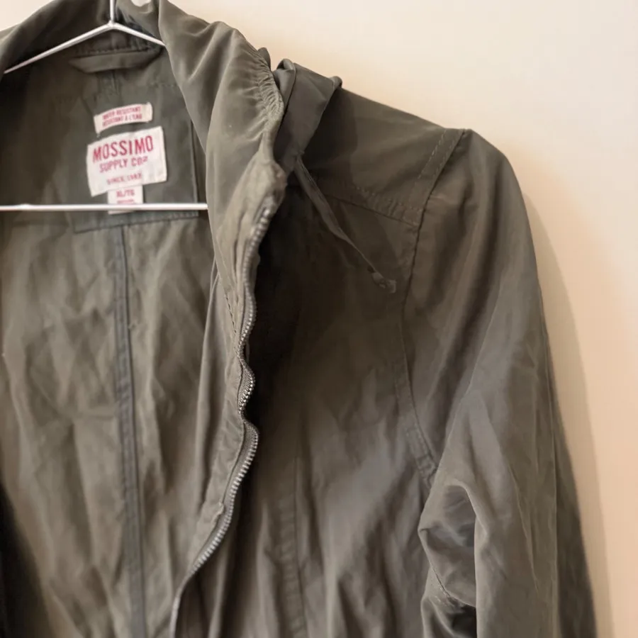 کاپشن بهاره ضدآب