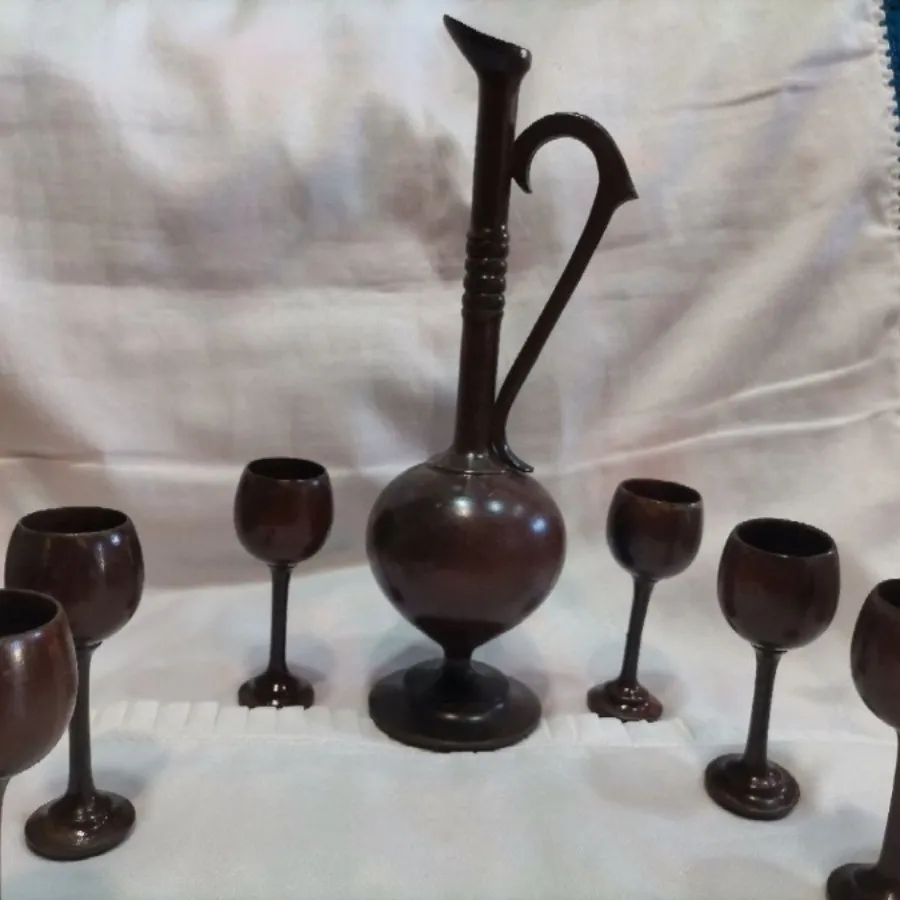 تنگ و جام چوبی