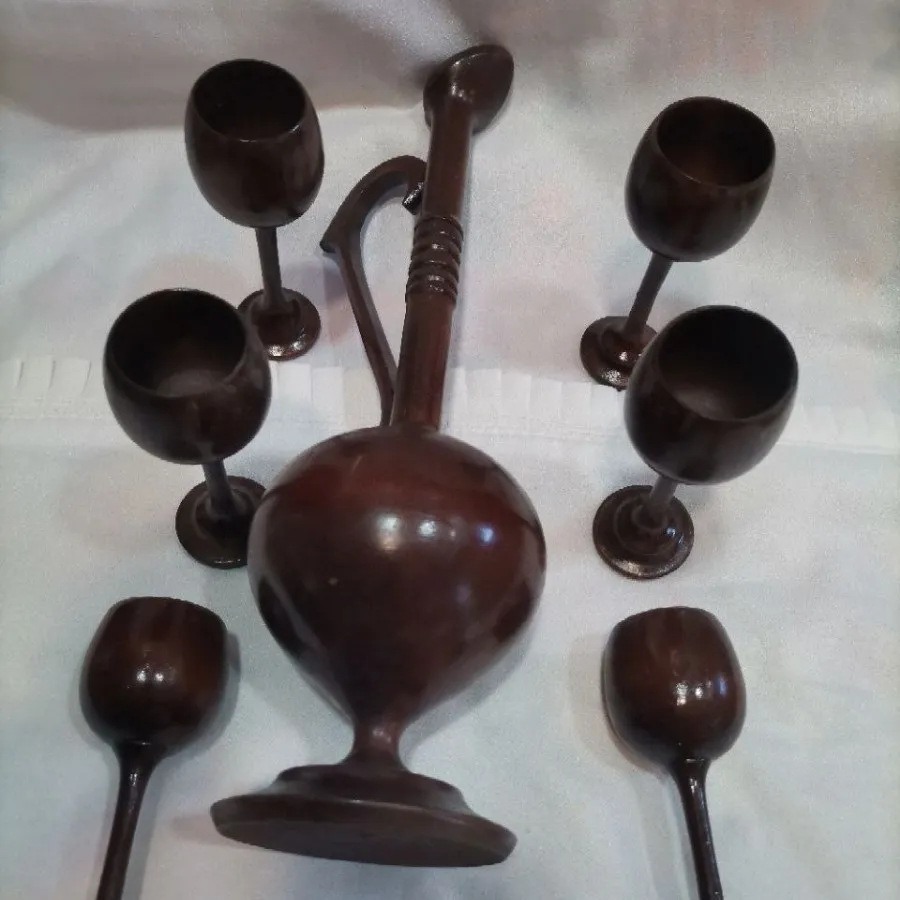 تنگ و جام چوبی