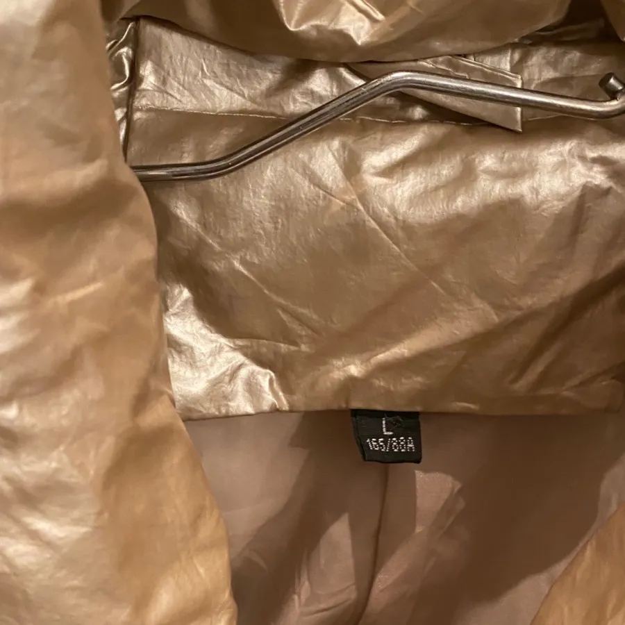 کاپشن سبز خاص