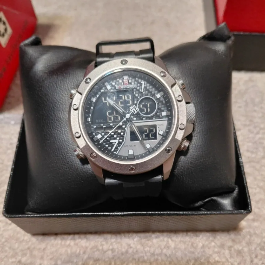 ساعت Naviforce