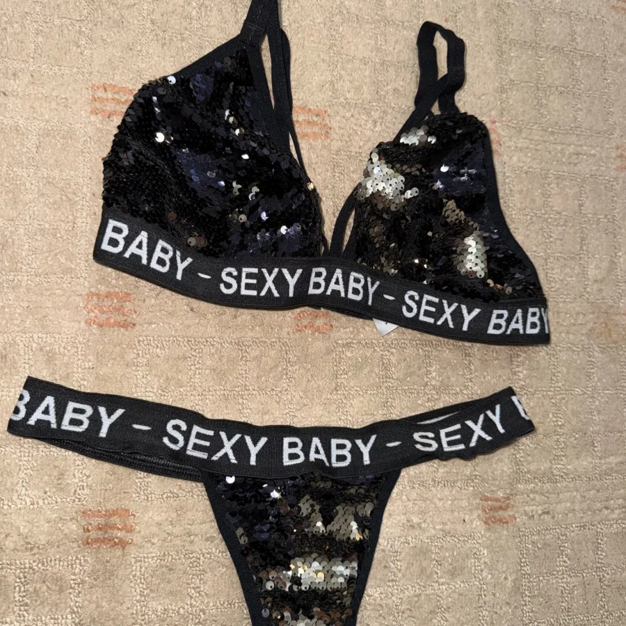 ست لباس زیر پولکی