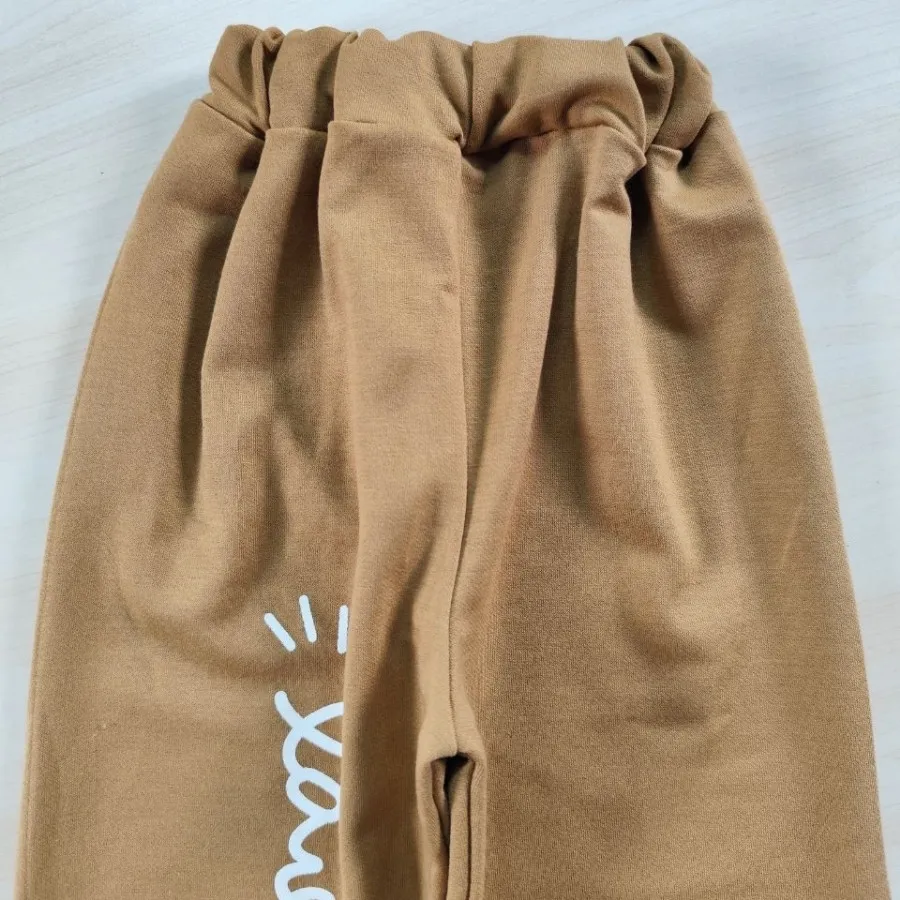 بلوز و شلوار دختر و پیشی