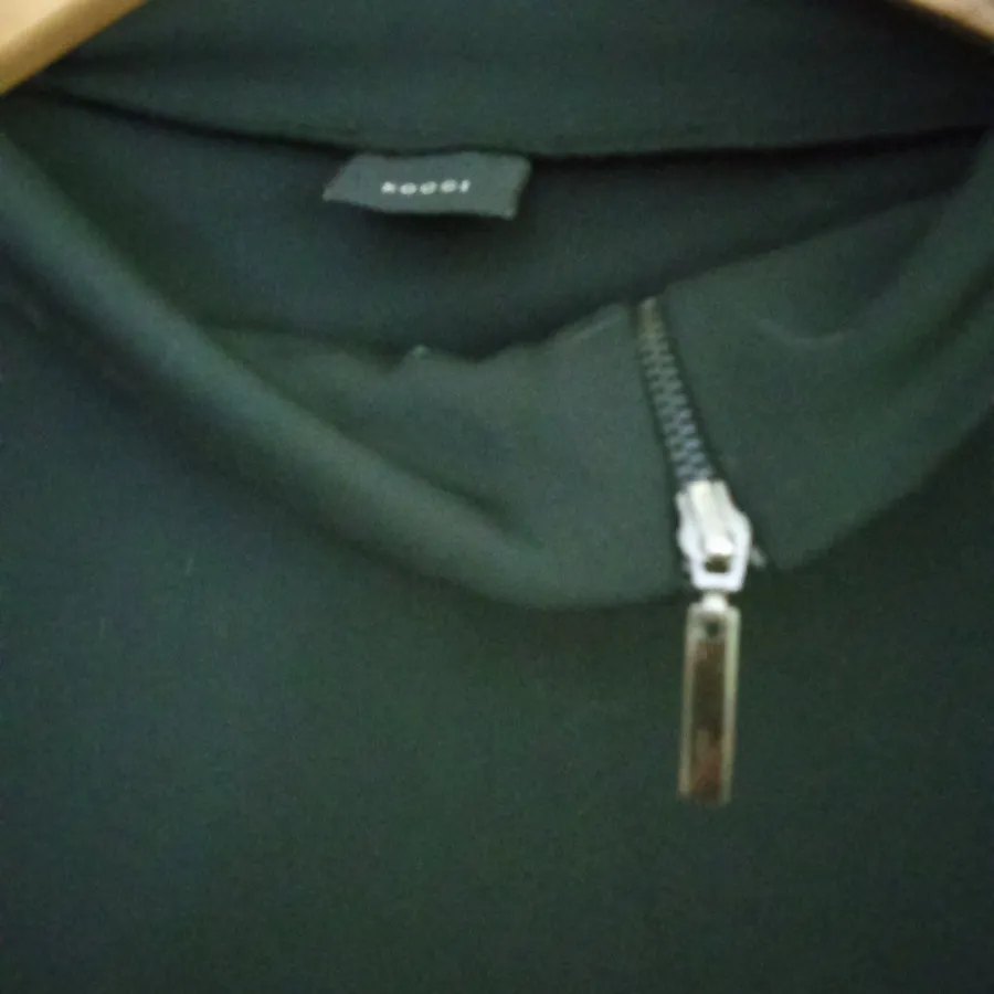 تیشرت و زیرسارافونی