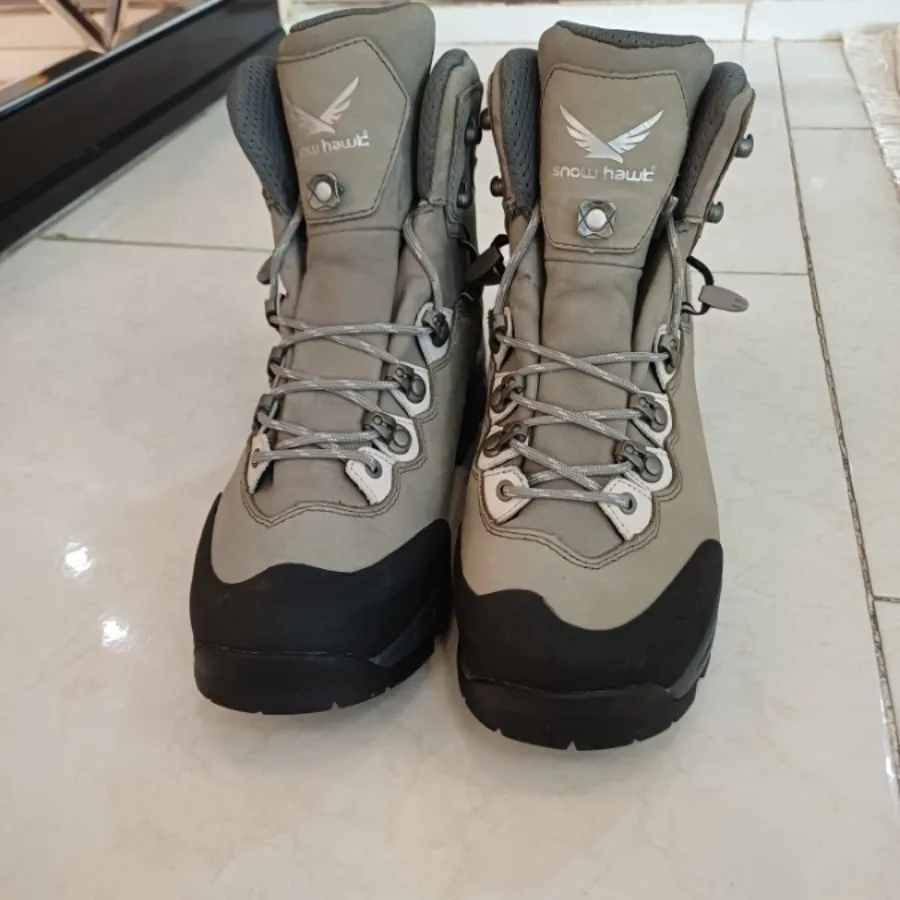 کفش کوهنوردی