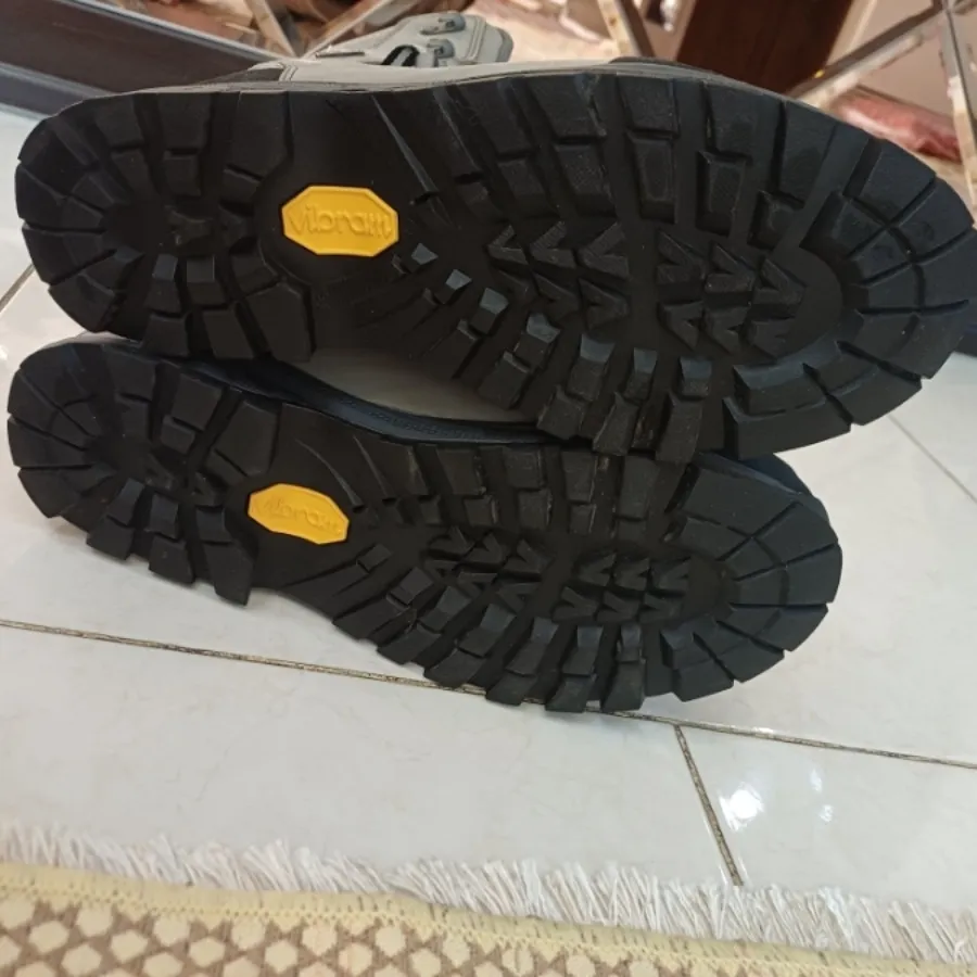 کفش کوهنوردی