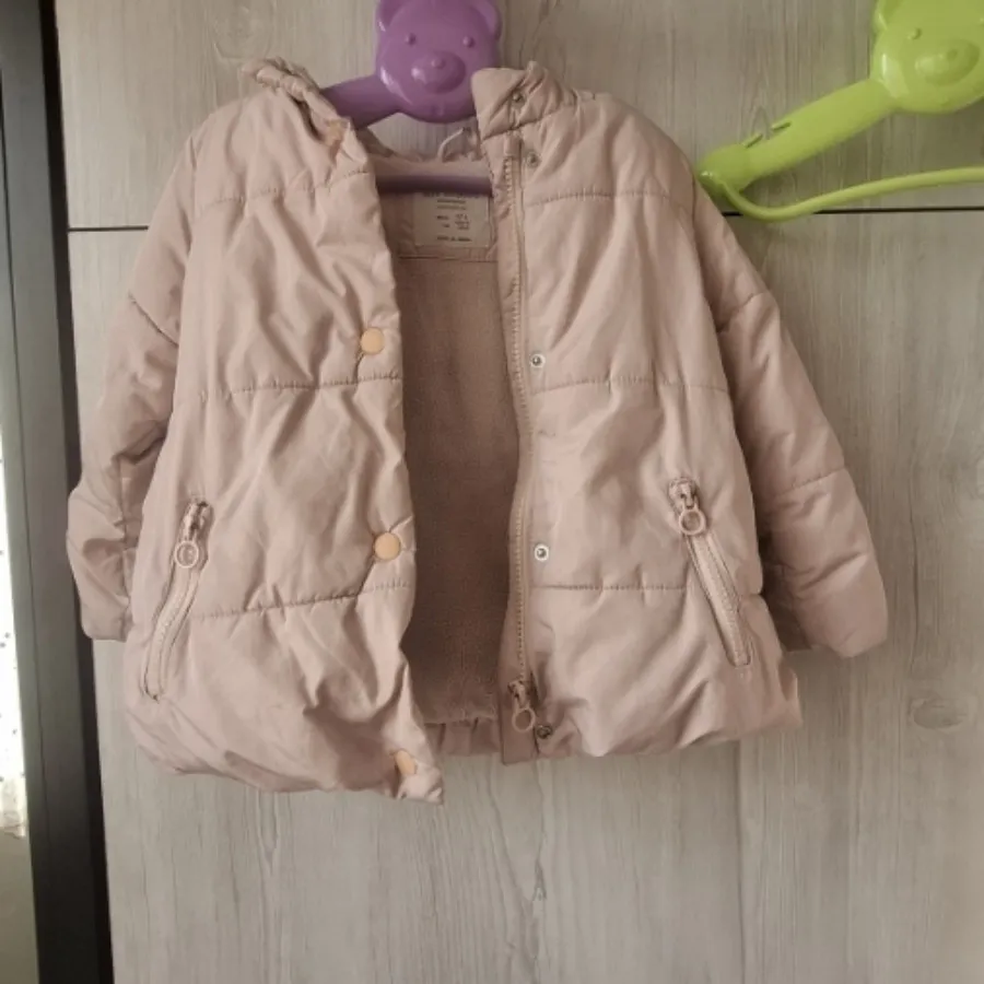 کاپشن صورتی