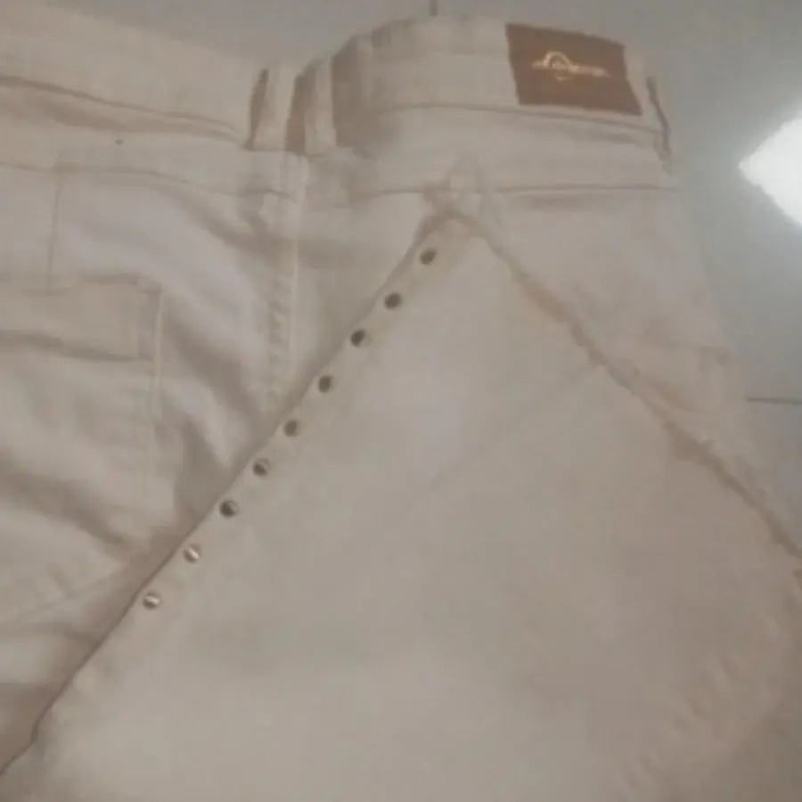 شلوار دمپا فلر شیری خارجی