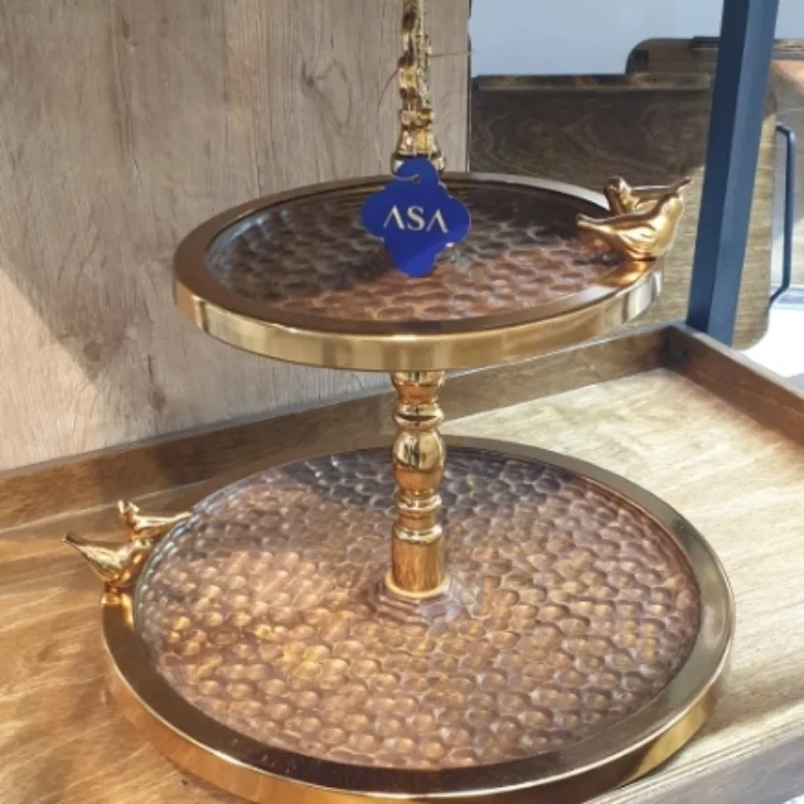 شیرینی خوری