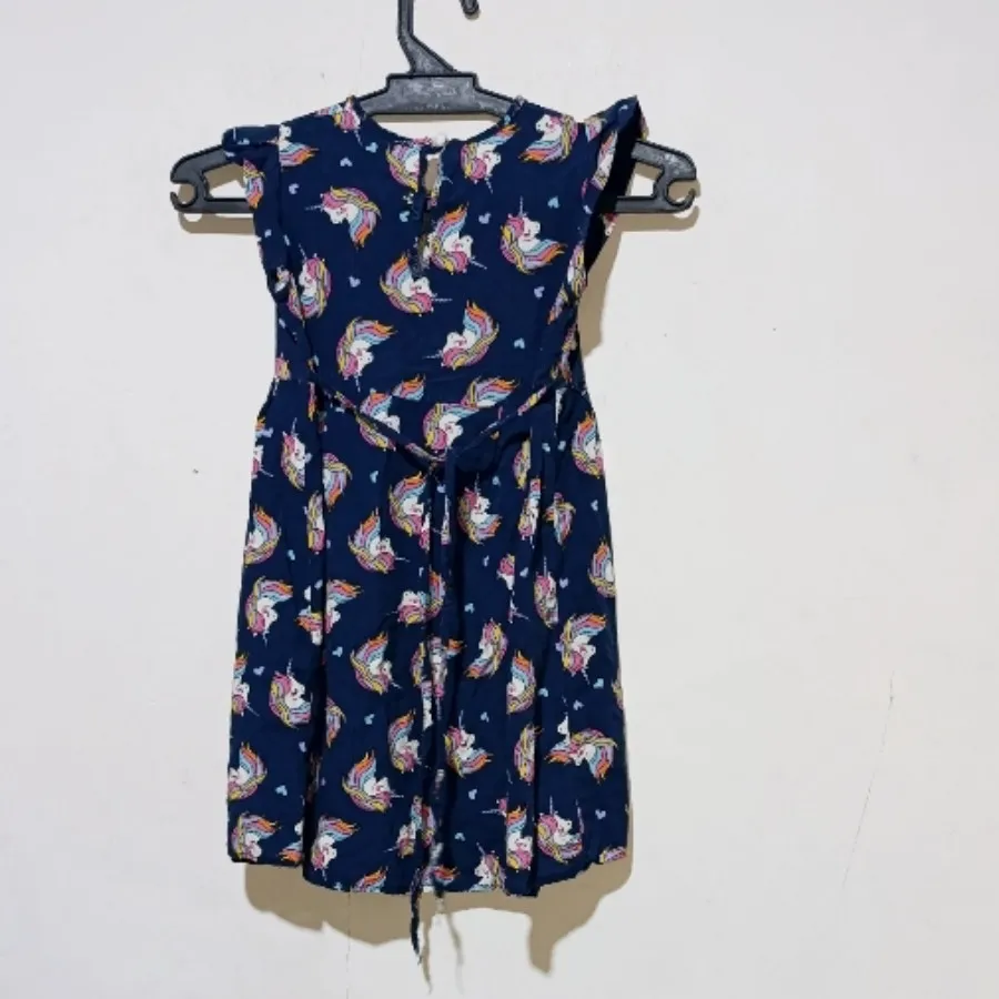 پیراهن نخی بچگانه