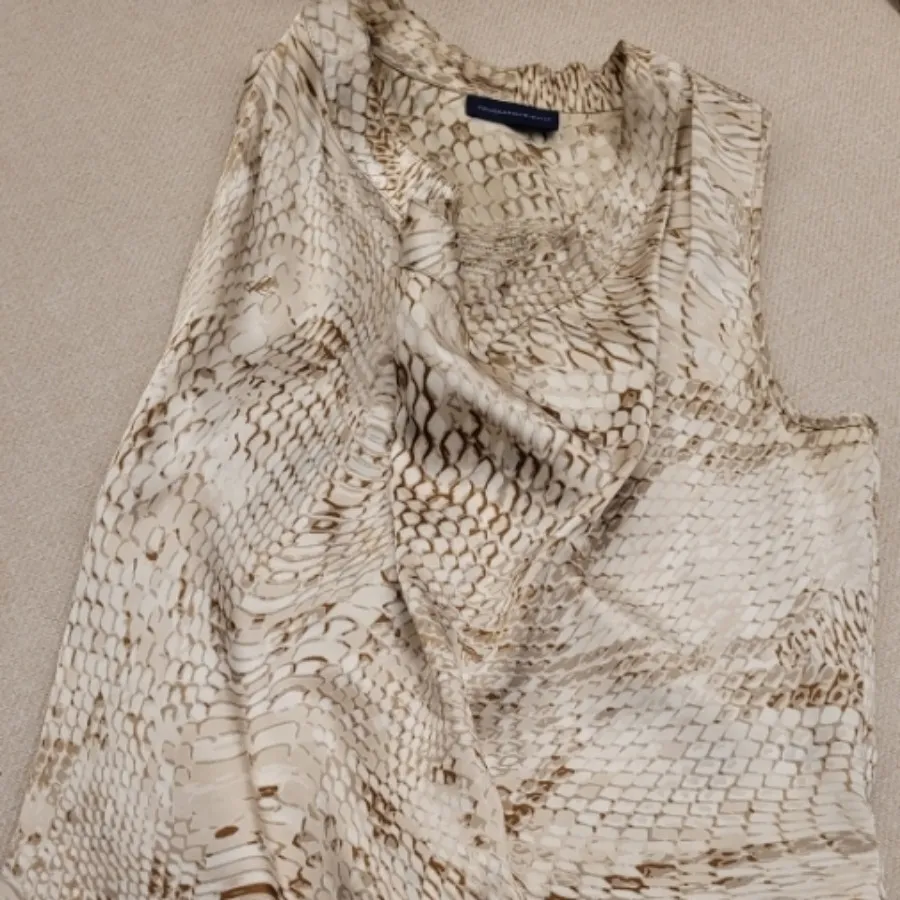 تاپ ابریشم برند trussardi