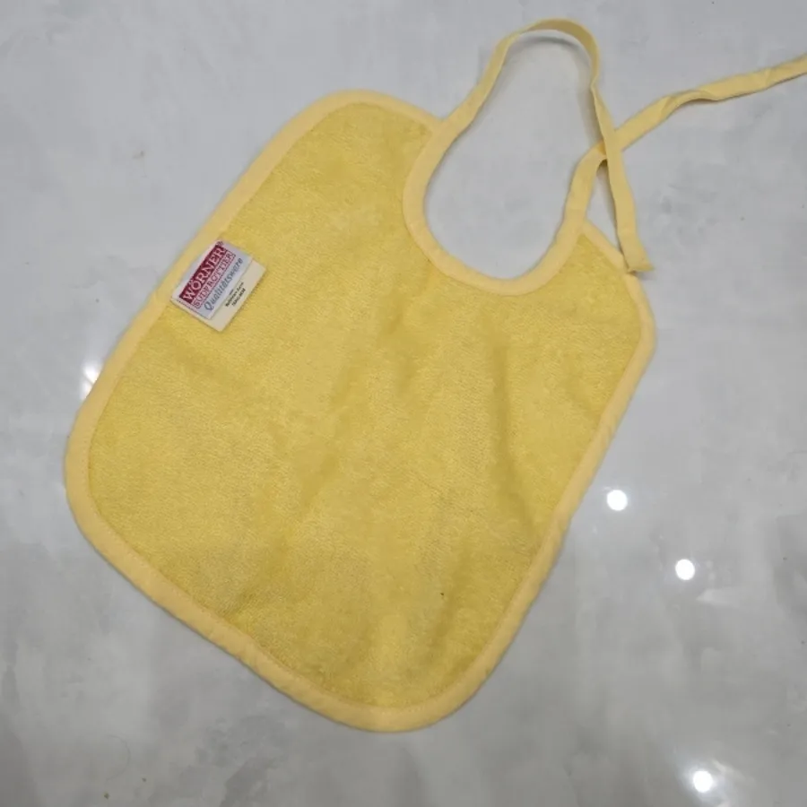 پیشبند نوزادی