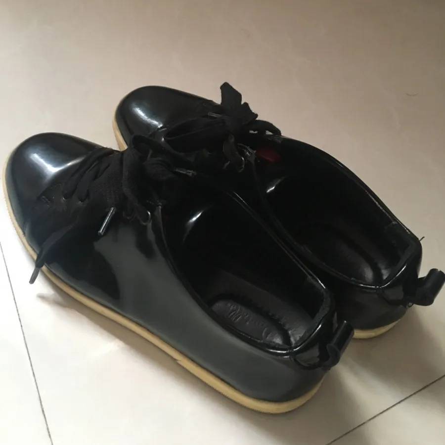 کفش چرم دنیلی