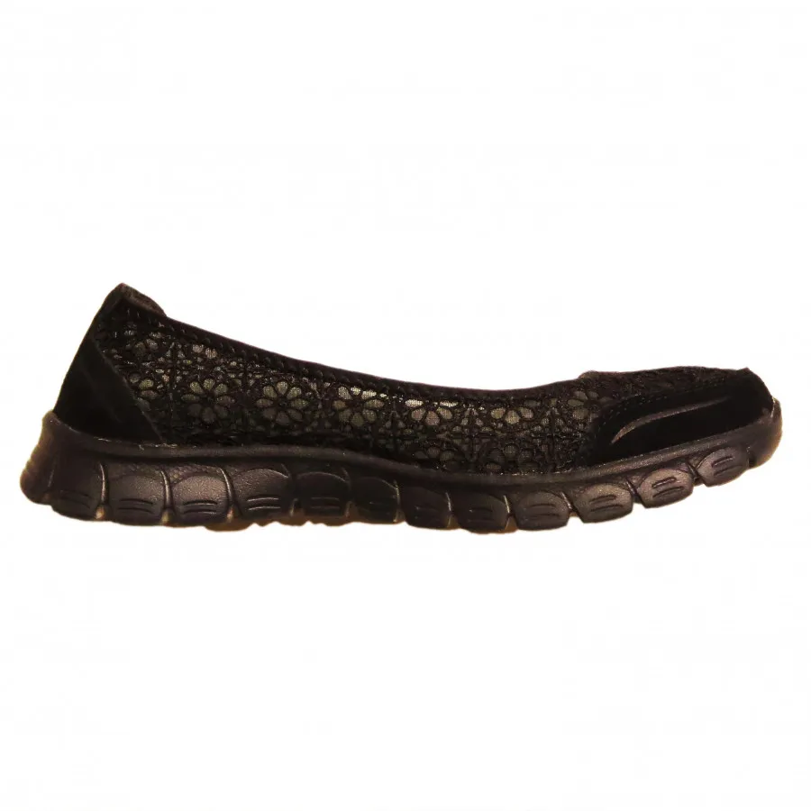 کفش پیاده روی اسکچرز 40