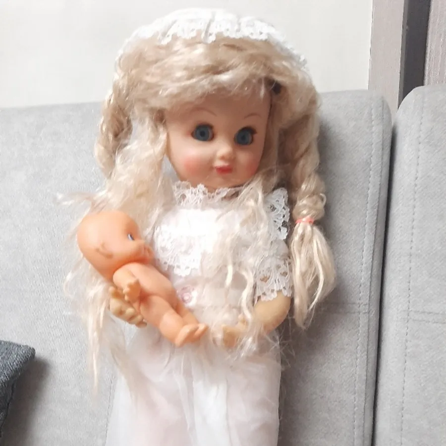 عروسک قدیمی