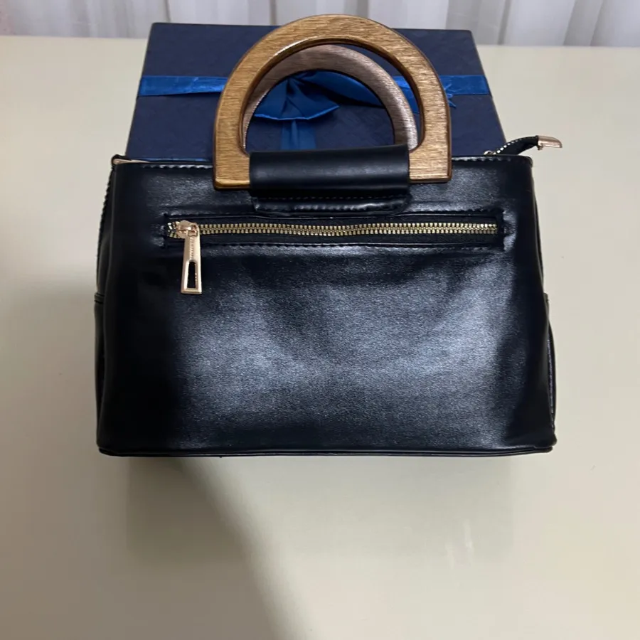 کیف طرح فندی